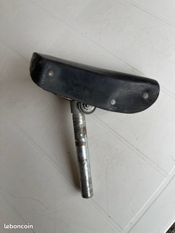Ancienne Très Jolie Selle De Vélo En Cuir Original - Marque Henri Gauthier 2