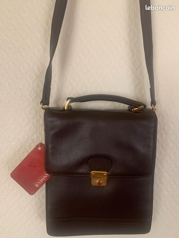 Pochette (image 1)