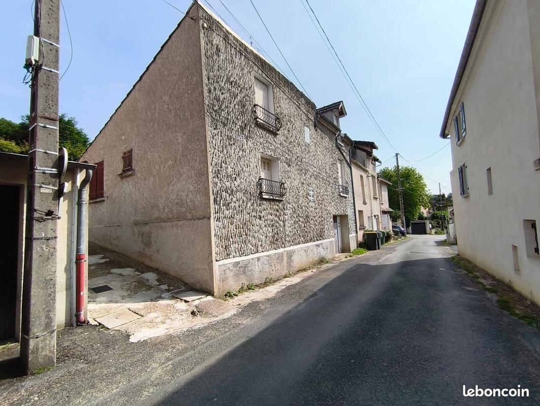Maison 4 pièces 97 m² · à Reuil-en-Brie · 97 m² · 159 500 €