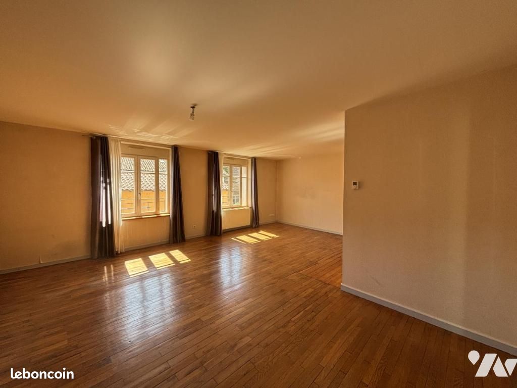 Appartement 4 pièces 120 m² · à Châtillon-sur-Chalaronne · 120 m² · 1 015 €/mois