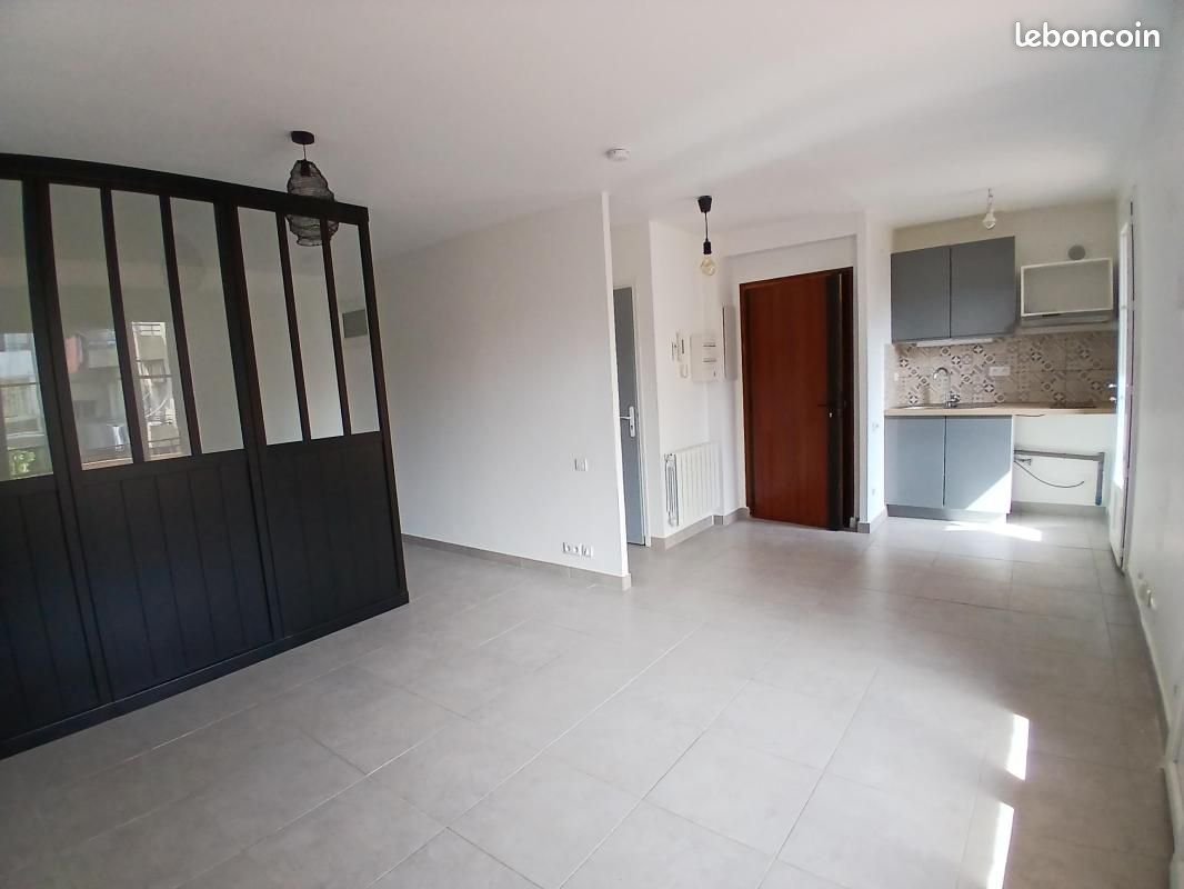 Appartement 1 pièce 32 m² · à Salon-de-Provence · 32 m² · 629 €/mois