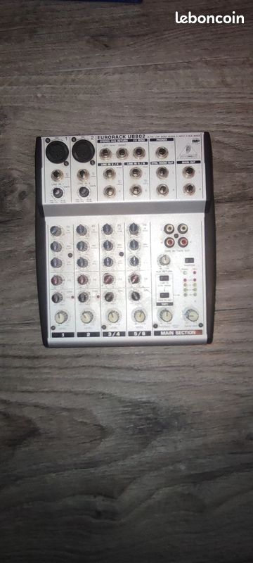 Table de mixage 6 pistes (image 1)