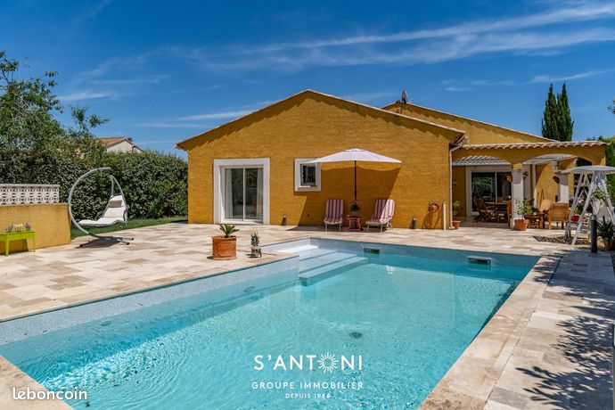 Villa 5 pièces 200 m²
