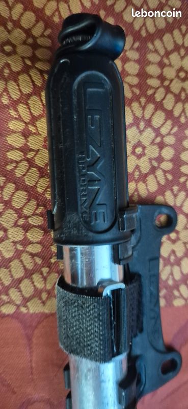 Pompe Vélo Main Lezyne Grip Drive Pompe à Vélo Lezyne Grip Drive