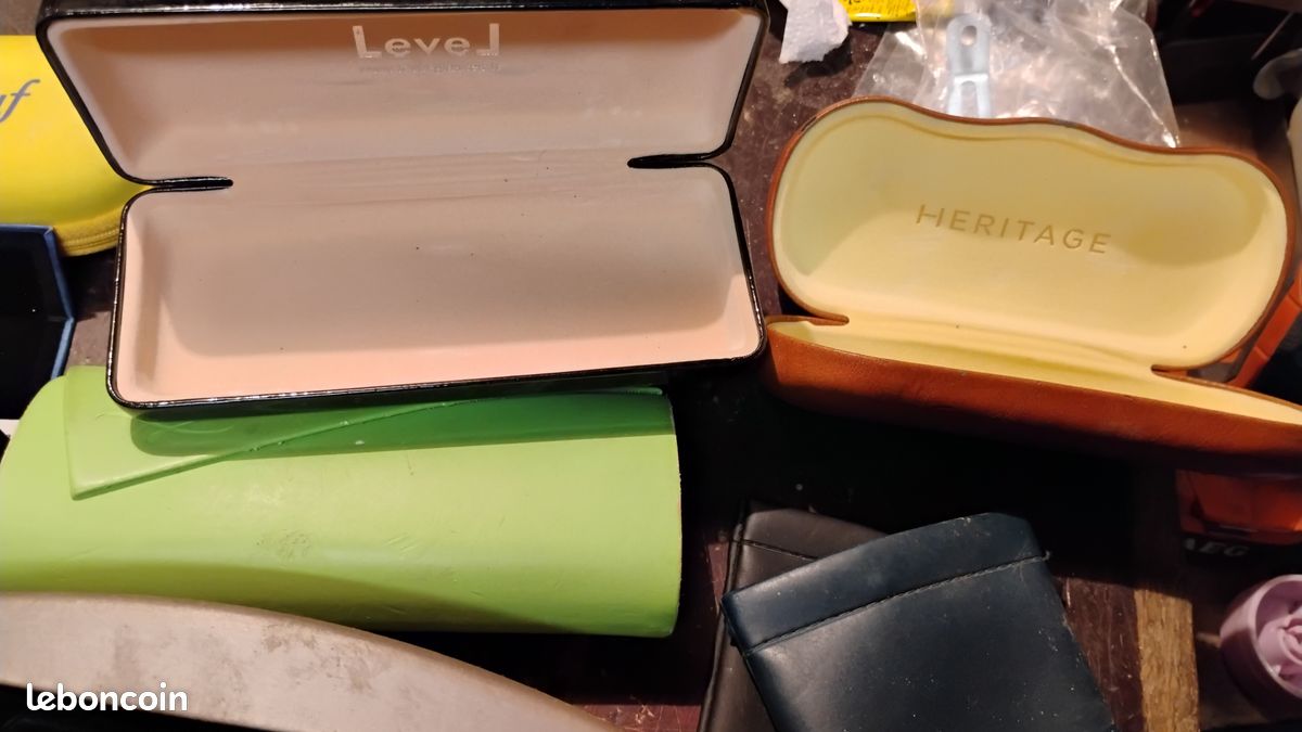 Lot de 20 etui a lunettes ou a l'unité (image 3)