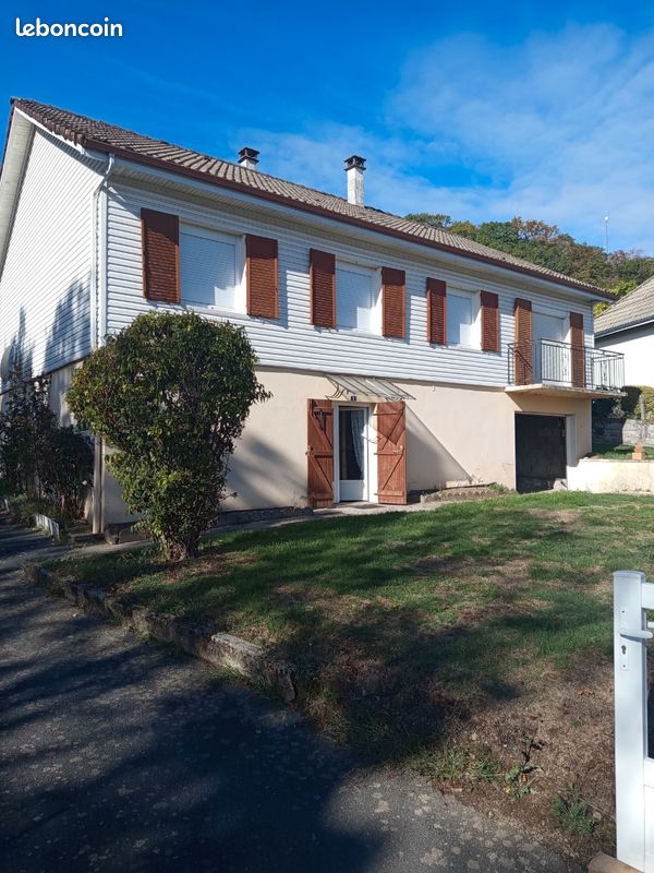 Maison 6 pièces 154 m² · à Ussel · 154 m² · 127 000 €