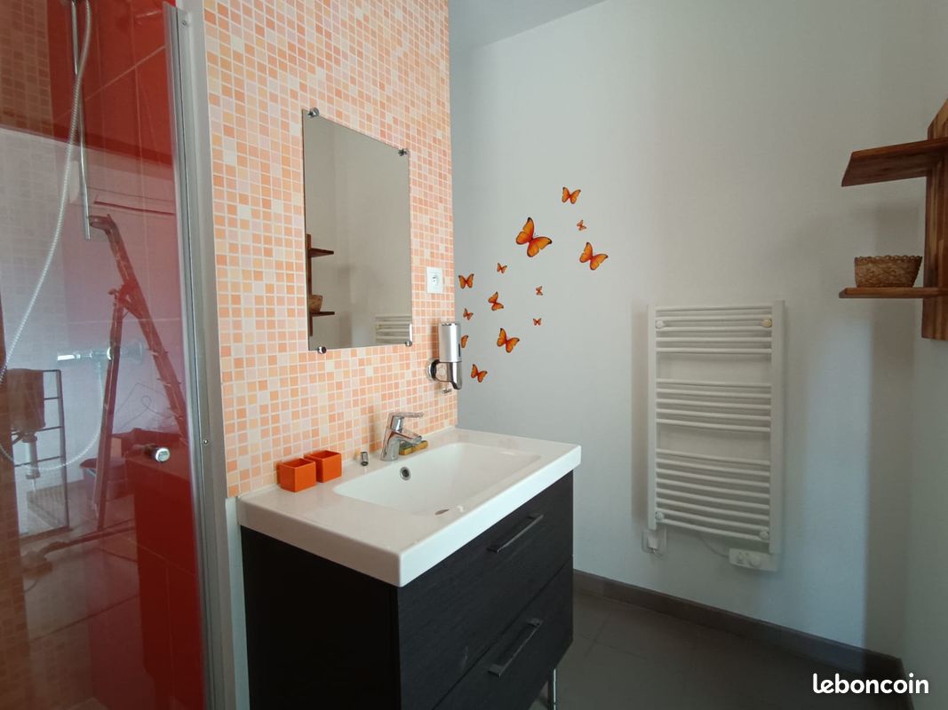 Maison de ville contemporaine avec exterieur, vue Albères (image 6)