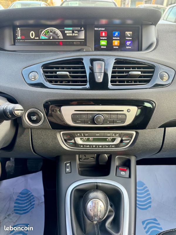 RENAULT Scenic TCE 130 ENERGY BOSE ÉDITION / CT OK / SUIVIE CONCESSION COMPLET/ RAS (image 15)