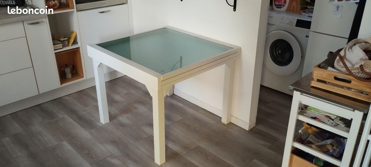 Table (image 1)