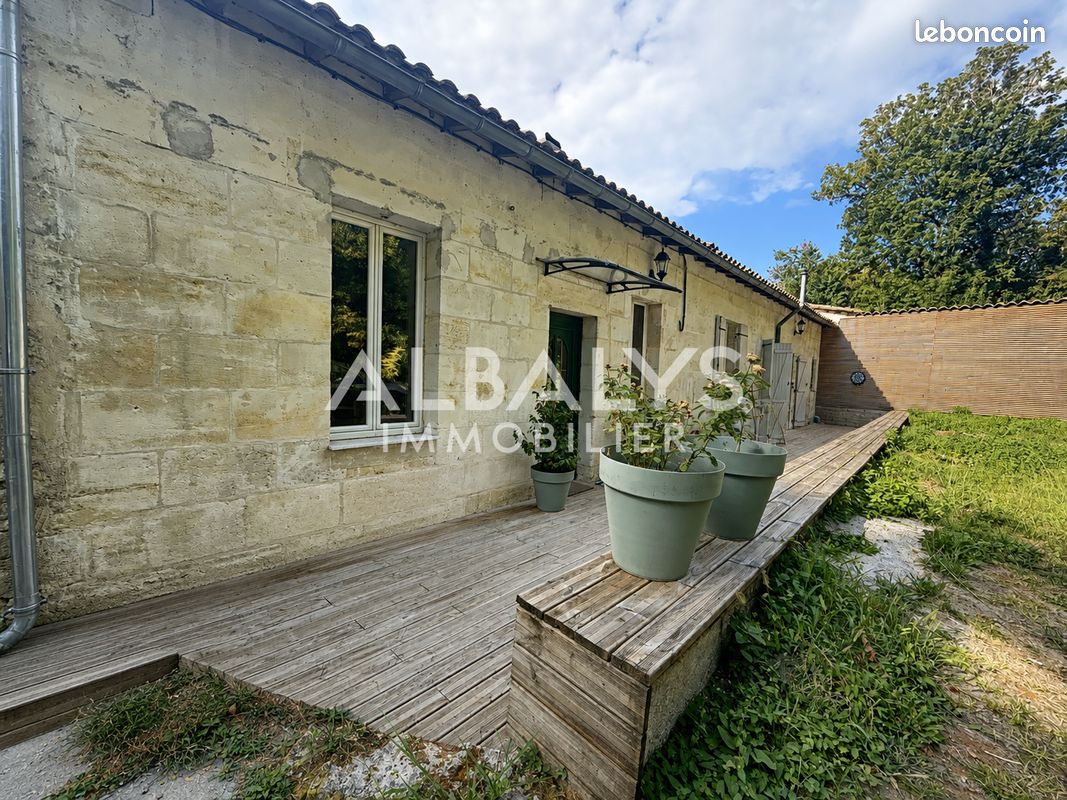 Maison 5 pièces 106 m² · à Fronsac · 106 m² · 180 000 €