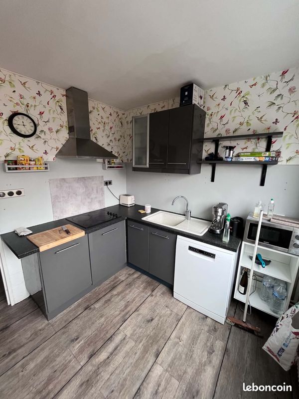 Appartement 5 pièces 100 m² · à Belfort · 100 m² · 1 000 €/mois
