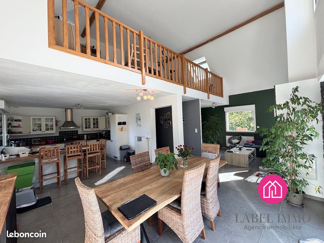 Maison 7 pièces 170 m² · à Crespin · 170 m² · 299 000 €