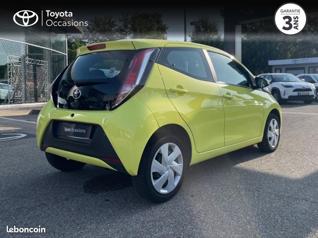Toyota Aygo 1.0 VVT-i 72ch x-play 5p (image 18)