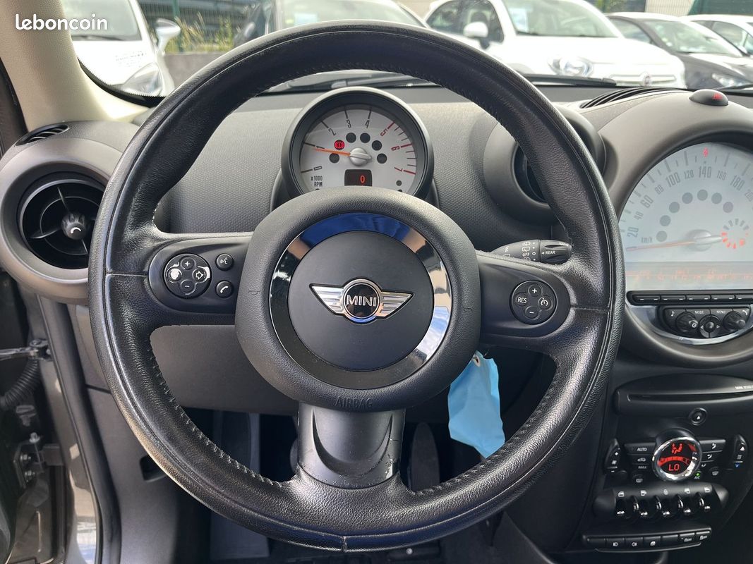 Mini COUNTRYMAN COOPER D 112CH PACK CHILI (image 10)