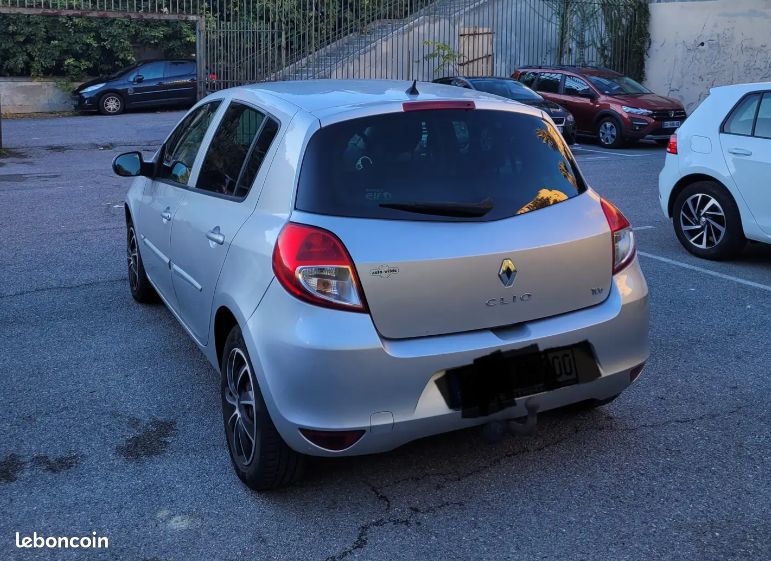 Renault Clio III Tce 100 eco2 Expression Clim Euro 5 - Voitures