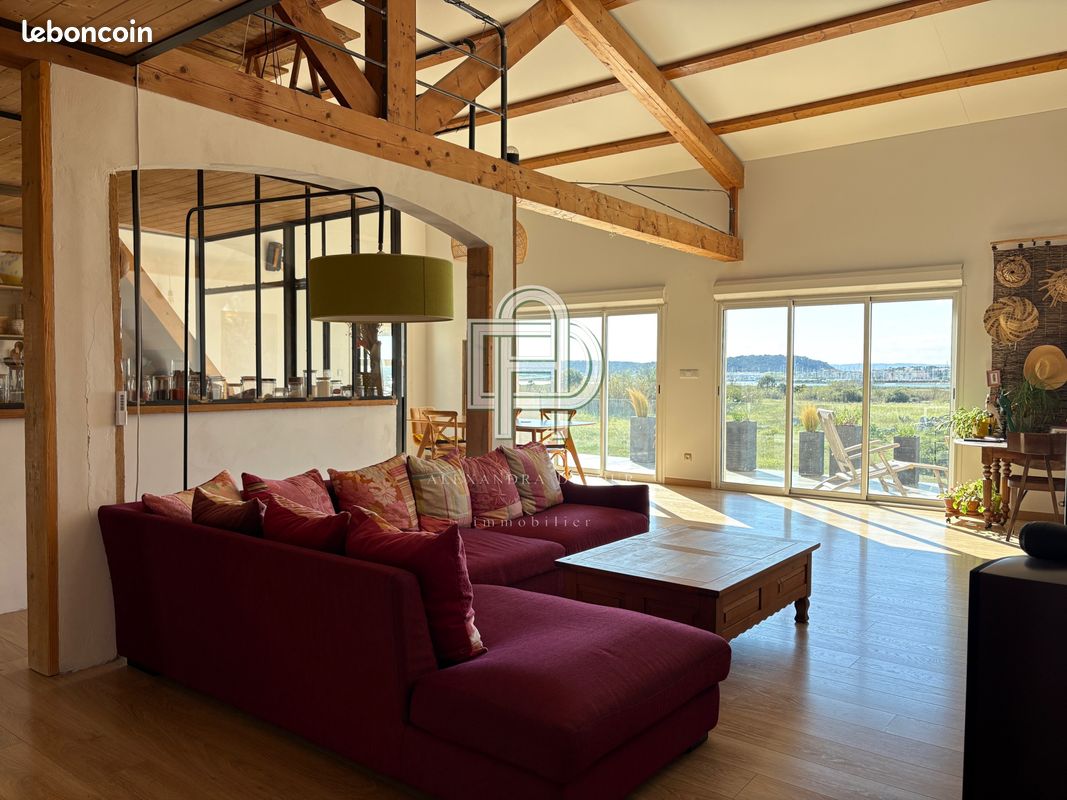 Maison 7 pièces 280 m² · à Gruissan · 280 m² · 950 000 €