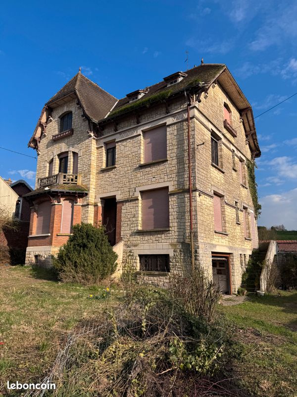 Maison 7 pièces 194 m² · à Cappy · 194 m² · 150 000 €