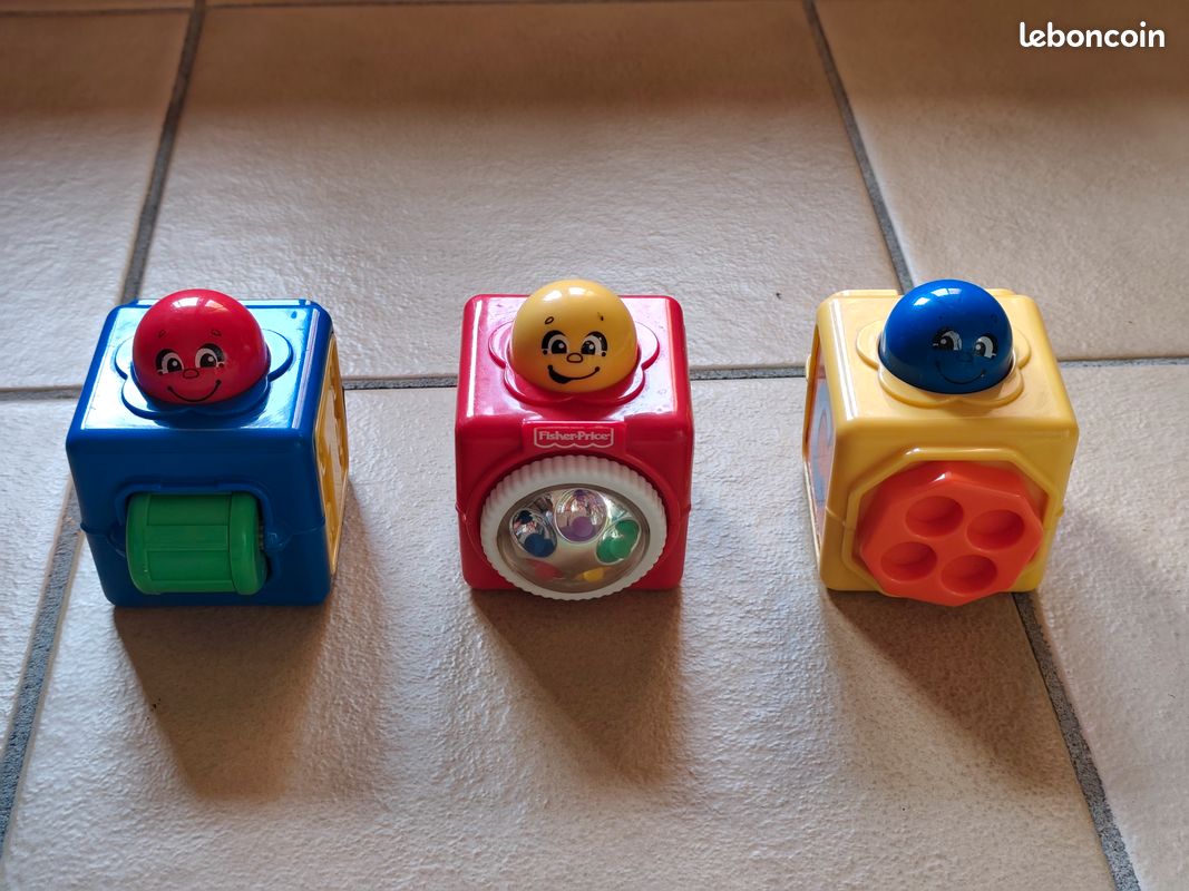 Jouet d'éveil Cubes d'activités Fisher Price Jeux Jouets
