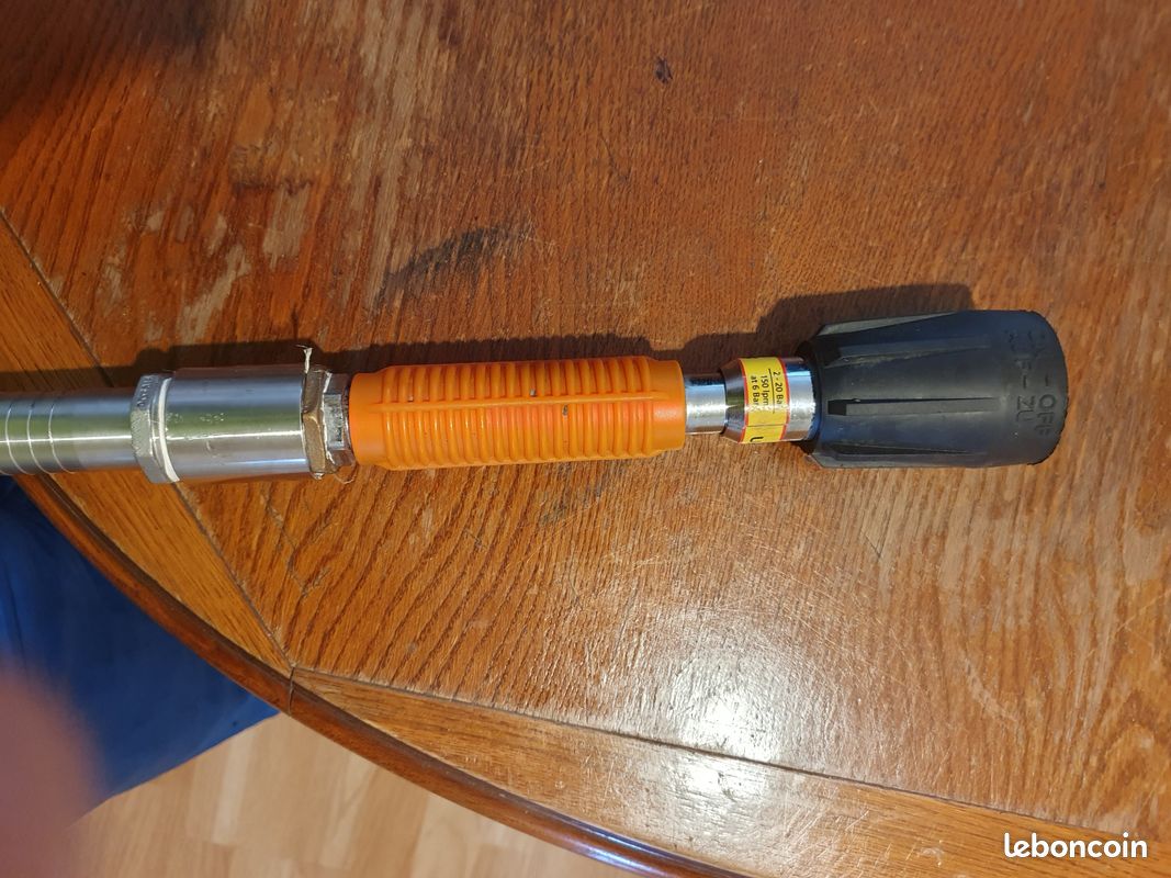 Lance 10C (image 1)