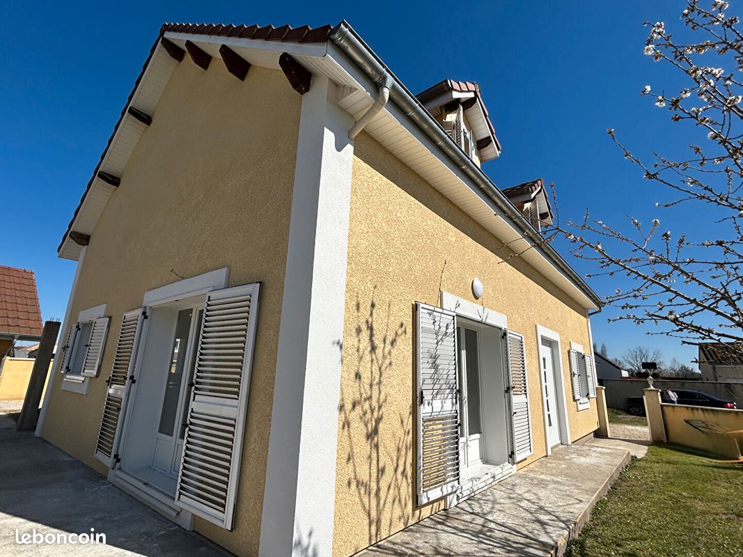 Maison 6 pièces 181 m² · à Saint-Marcel · 181 m² · 349 000 €