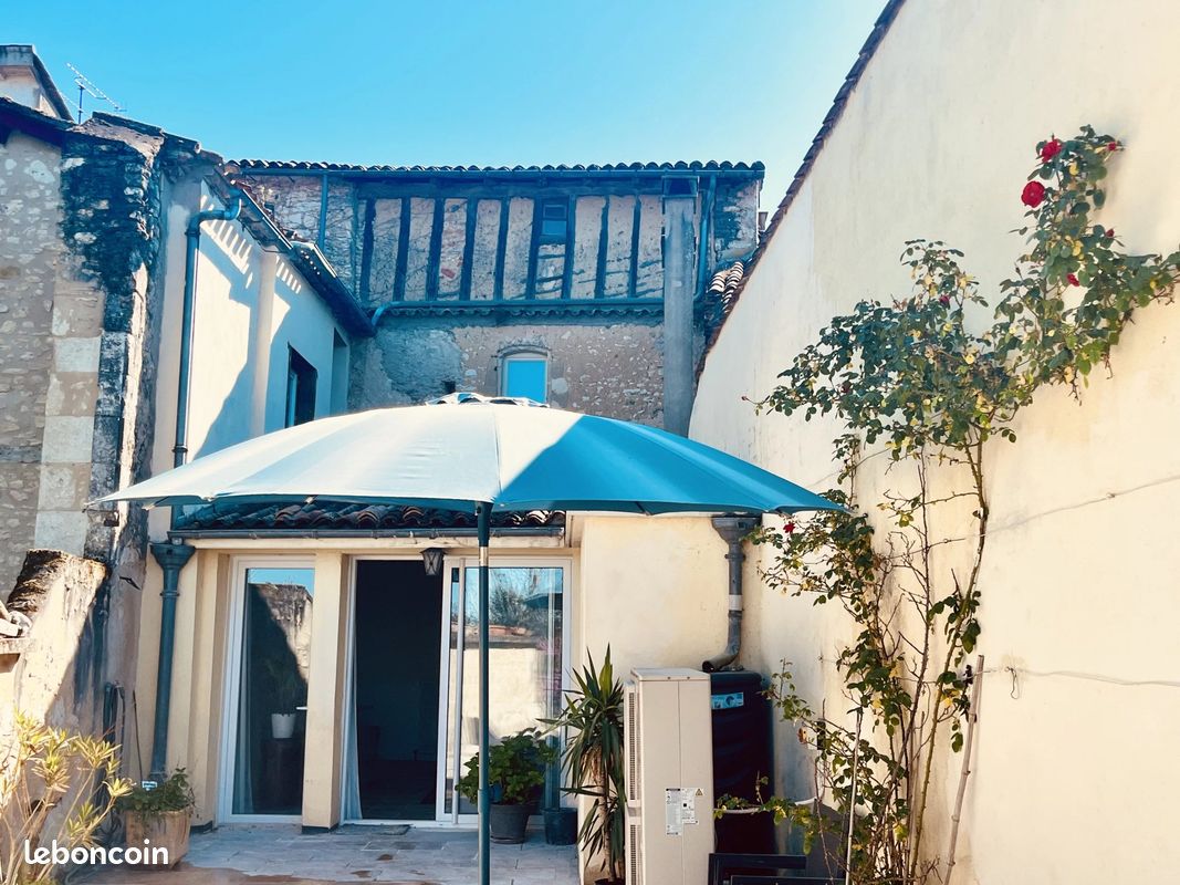 Maison 5 pièces 168 m² · à Castillonnès · 168 m² · 234 950 €