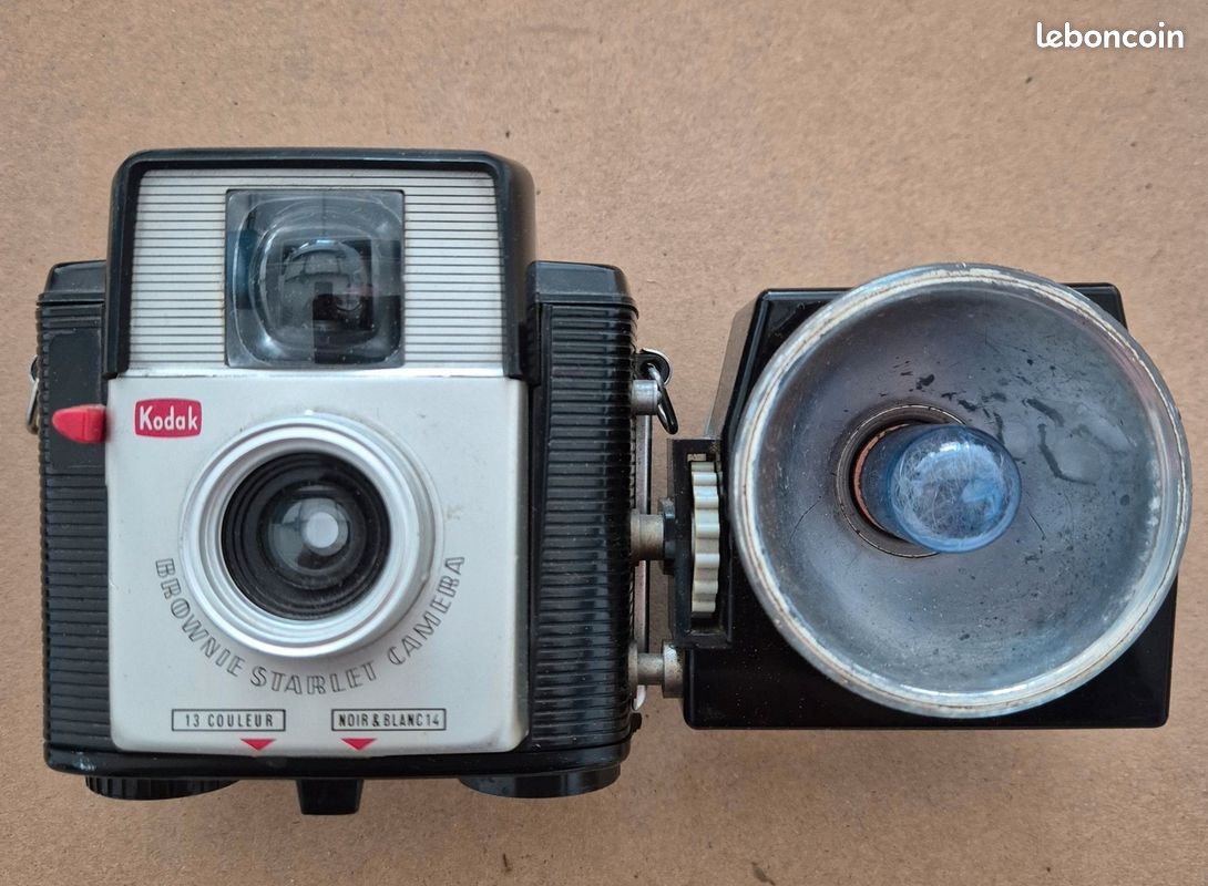 Kodak Brownie Starlet Camera avec flash vintage années 50 (image 1)