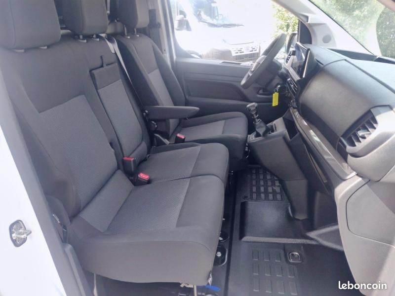 Fiat Scudo Fg M 2.2 Diesel 150ch Pack Premium Connect (image 9)