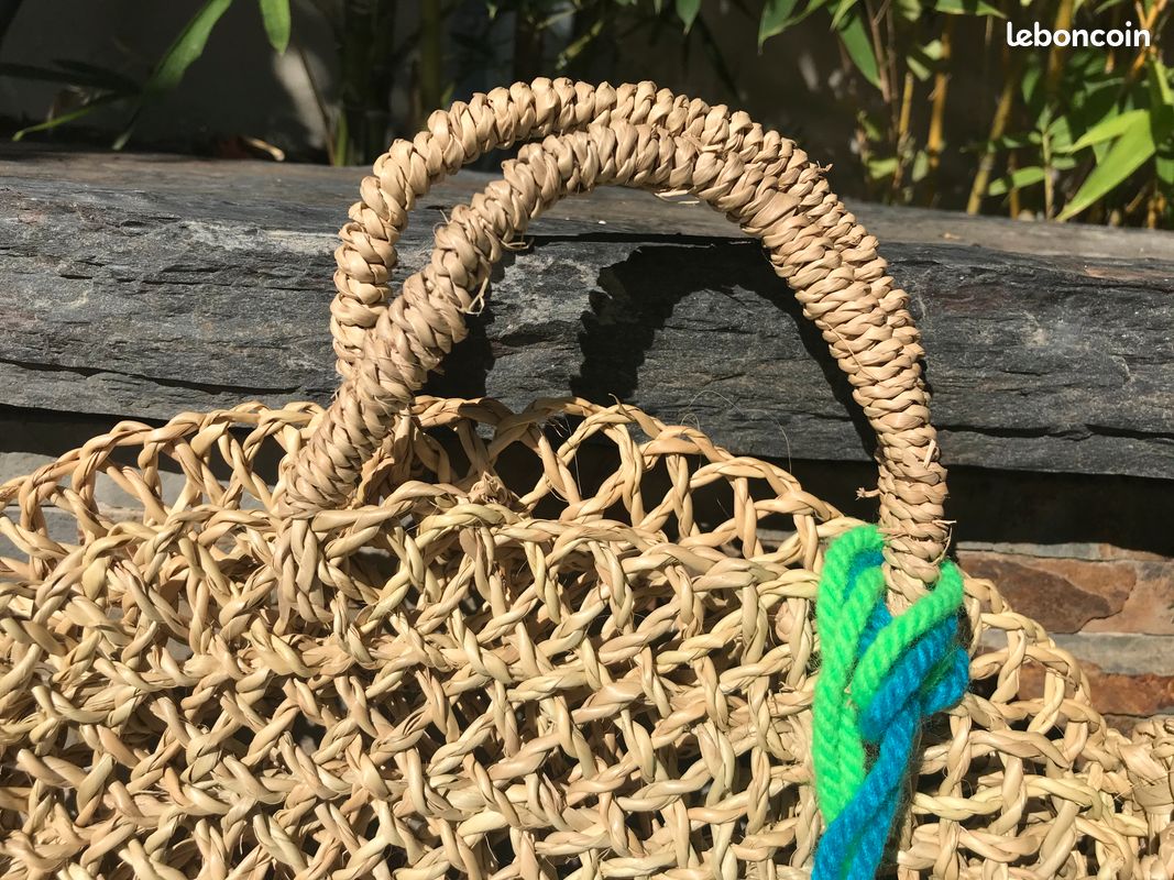 Sac rond Minorque en osier ajouré avec demi-anses (image 4)