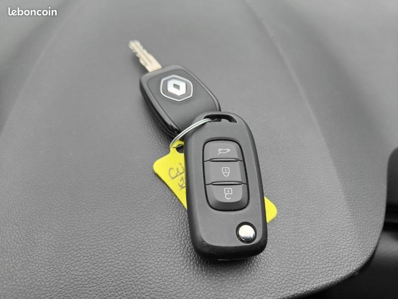 Renault Clio 1.6 E-Tech hybride 145ch Equilibre (image 20)