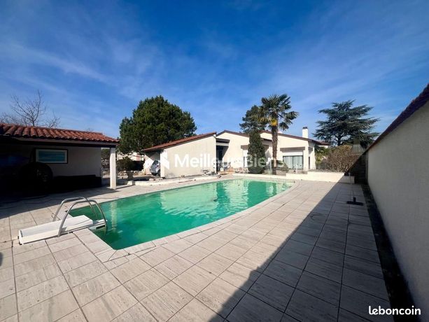 Propriété 8 pièces 182 m²