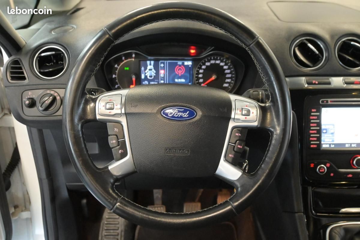 Ford S-Max 2.0 TDCi 140 FAP Titanium - 7 Pl (image 15)