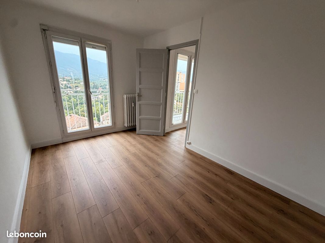 Appartement 4 pièces 61 m² · à Privas · 61 m² · 658 €/mois