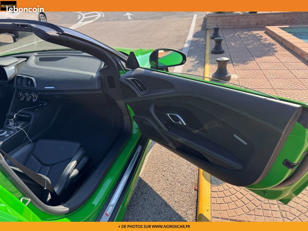 AUDI R8 SPYDER V10 Plus 5.2 FSI 610 S tronic 7 Quattro - Bang Olufsen - Ceramiques - Vert Java - Carbone - Audi ex (image 25)