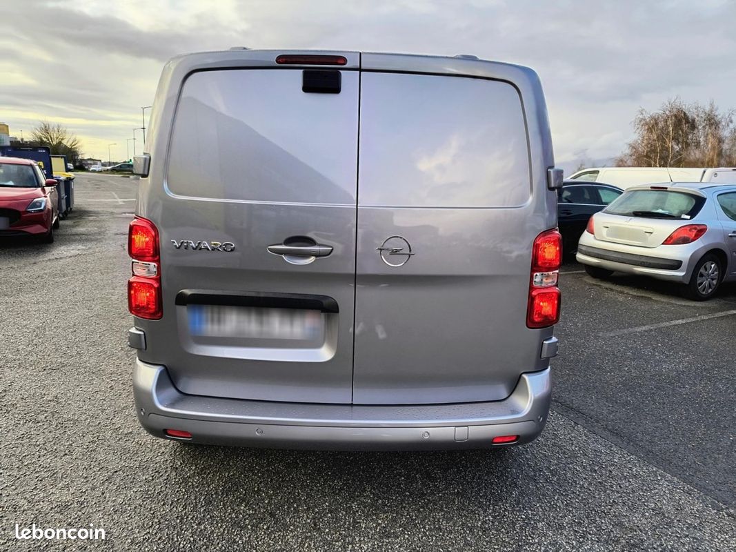 Opel Vivaro (3) M Diesel 180 ch Automatique Sportive (image 6)