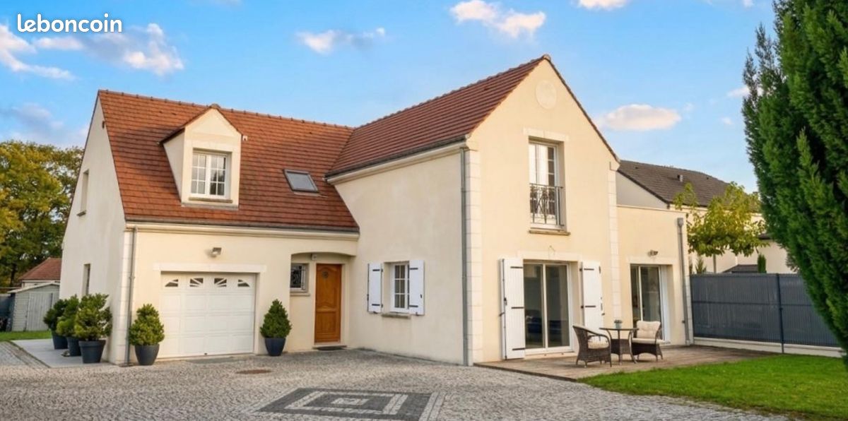 Maison 8 pièces 180 m² · à Semoy · 180 m² · 489 000 €