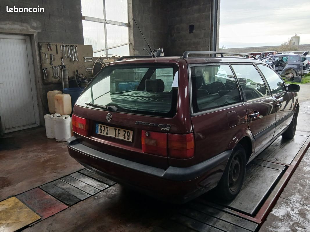 PIECES DETACHEES VOLKSWAGEN PASSAT BREAK 1.9TDI 90cv DE 1996 (image 5)
