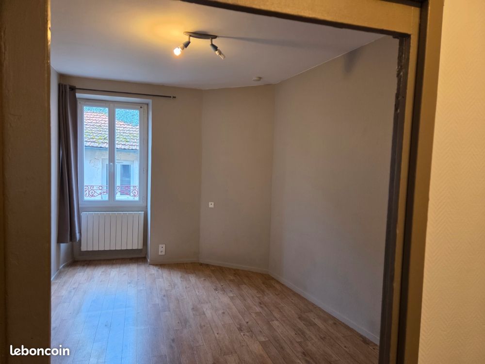Appartement 2 pièces 32 m² · à Fontenay-le-Comte · 32,2 m² · 470 €/mois