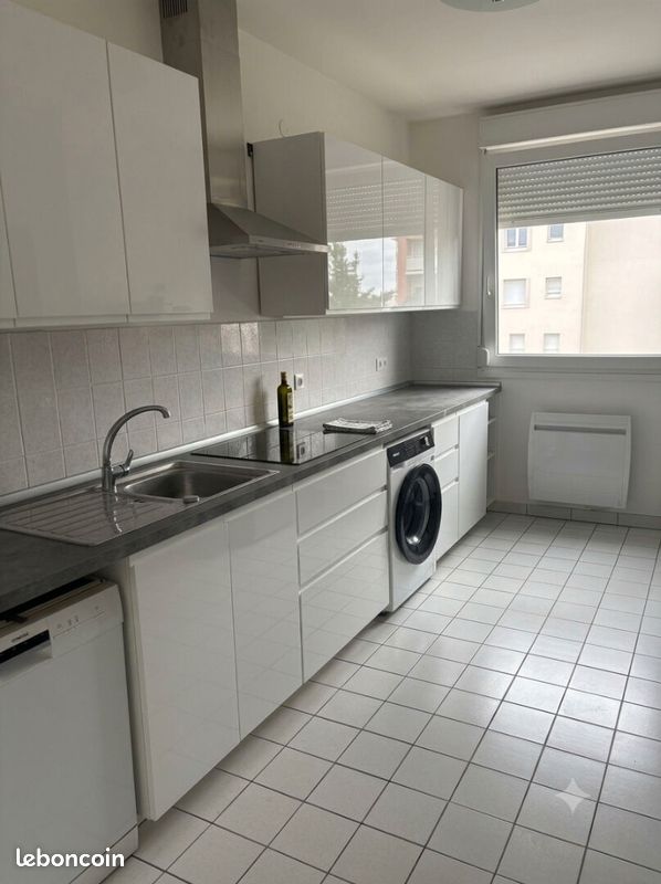 Appartement 4 pièces 95 m² · à Reims · 95 m² · 1 050 €