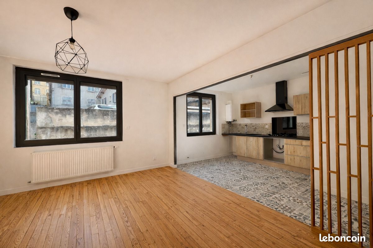 Appartement 4 pièces 69 m² · à Le Puy-en-Velay · 69 m² · 715 €