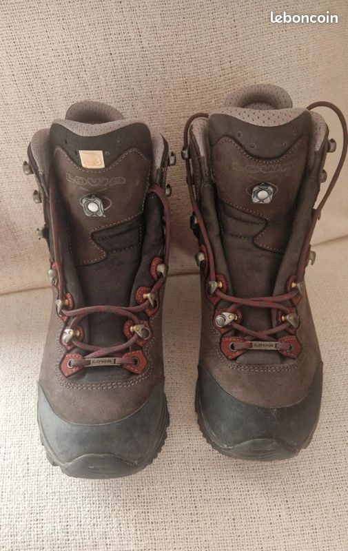 Chaussures de randonnée (image 1)