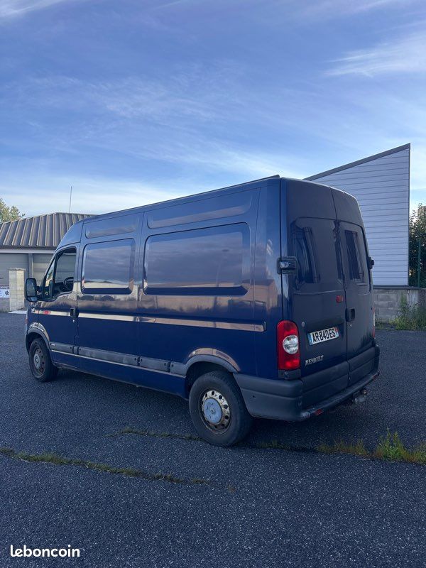 Renault Master 2.5 dci 120 (image 1)