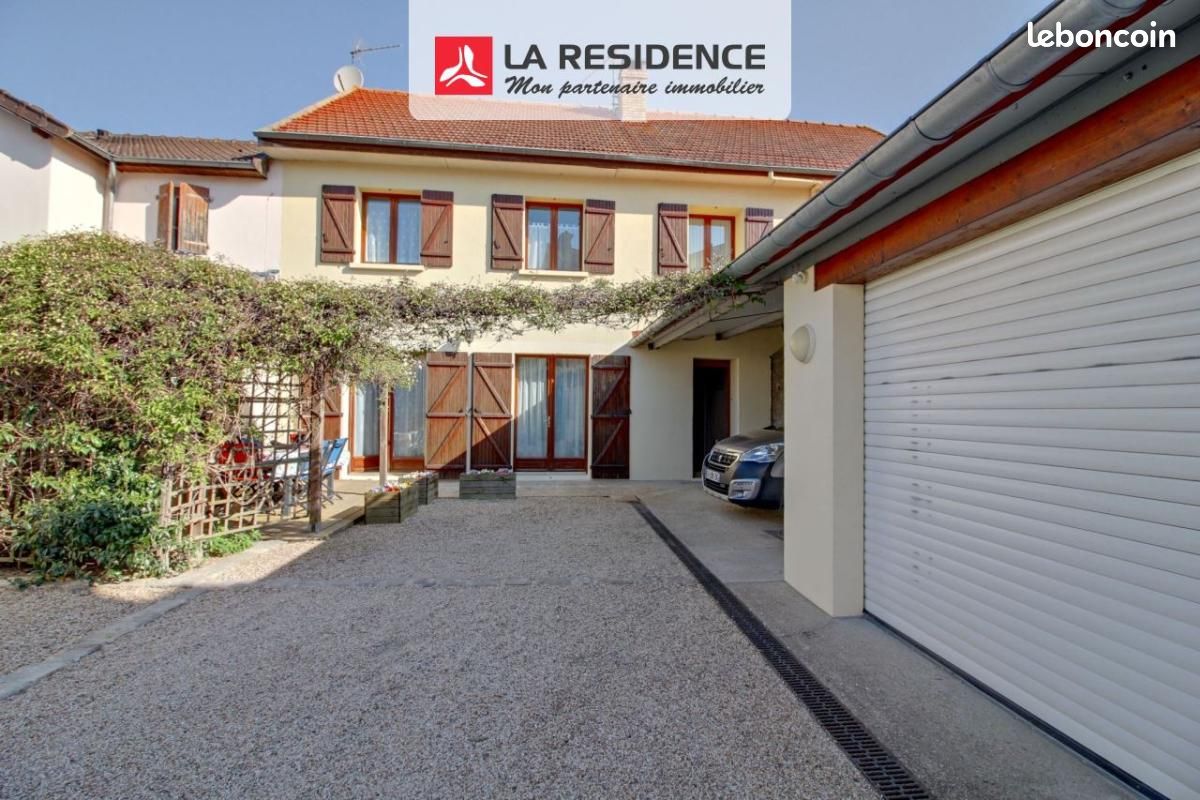 Maison 5 pièces 145 m² · à Bouafle · 145 m² · 355 000 €