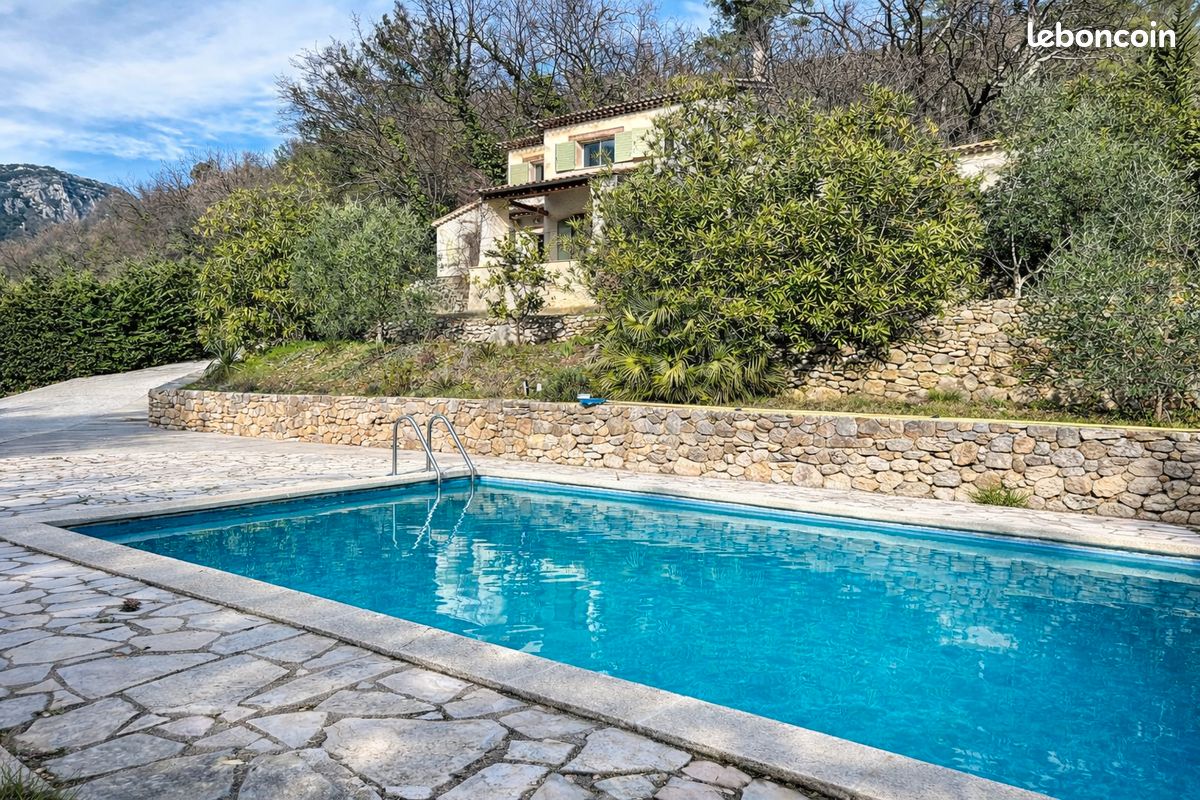 Maison 4 pièces 114 m² · à Tourrettes-sur-Loup · 114 m² · 759 500 €