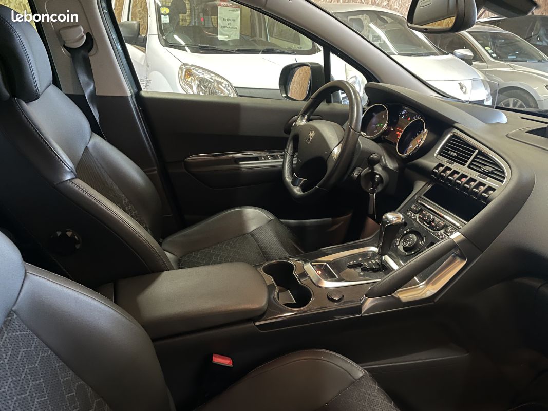 PEUGEOT 3008 1.6 THP 155 ch Allure BA (image 13)