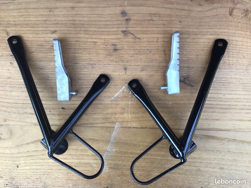 MOTO BETA 250 Alp reposes pieds (image 1)