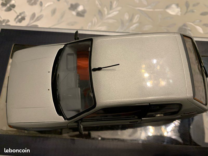 Norev 1/18 Peugeot 205 Gti 1.6 (image 6)