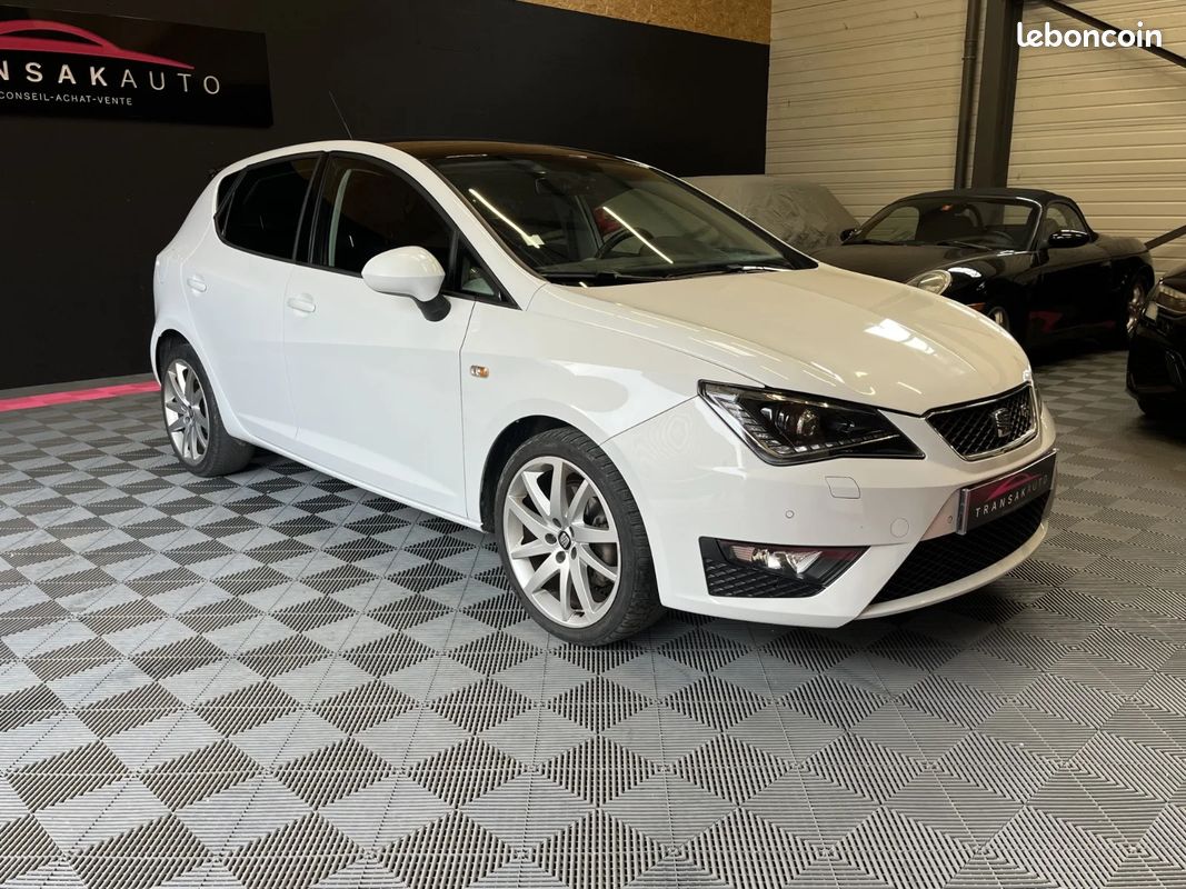 SEAT IBIZA 1.0 TSI 110 FR - CUIR ALCANTARA - TOIT OUVRANT - GPS - CLIM Auto - (image 3)