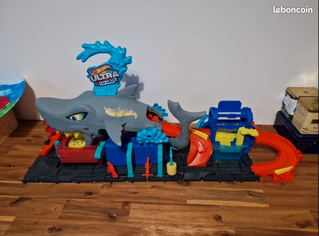 Hot Wheels station de lavage requin (image 2)