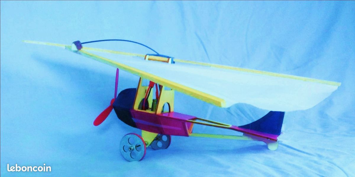 AVION EN BOIS MOTORISE FACILE ET LEGER DE 50 cm - Charge rapide - LUCAPLANE L2 (image 3)