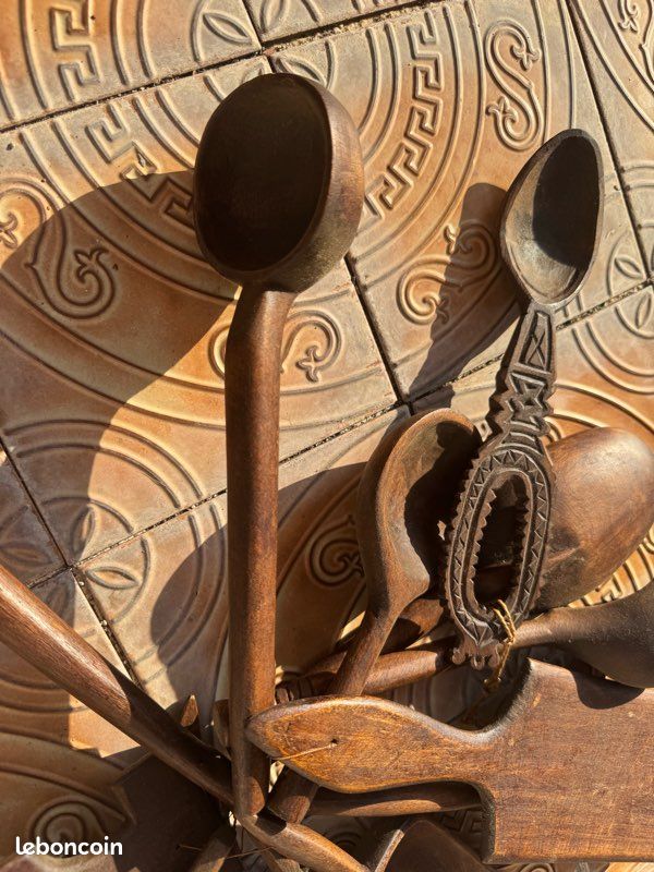 Lot de cuillères anciennes en bois sculpté – Artisanat authentique (image 7)